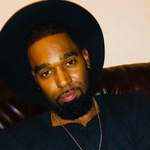 Meet your Posher, Derrick